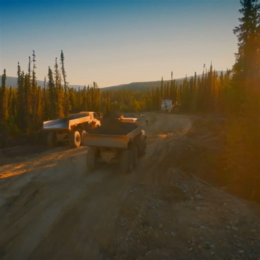 After a long day of mining for gold, some of Rick's crew members seem to have a bit of tension... Catch a new #GoldRush tomorrow at 8P on Discovery. | Gold Rush