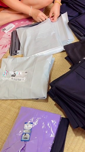 ใครพร้อมสั่งได้เลยจ้า เดือนหน้าต้องแย่งกันแล้วเด้อ😂😂👗✅ #กระโปรงทรงแคบ #กระโปรงนักเรียนทรงแคบ #ชุดนักเรียน #เปิดเทอม #fyp #foryou #tik_tok