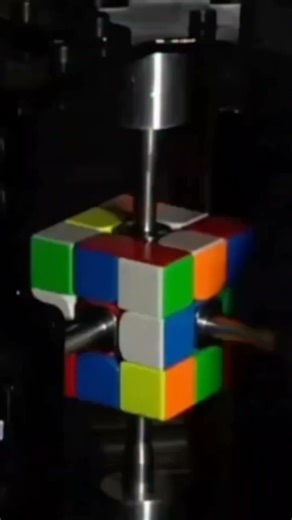 This Robot Solves a Rubik’s Cube Faster Than You Can Blink