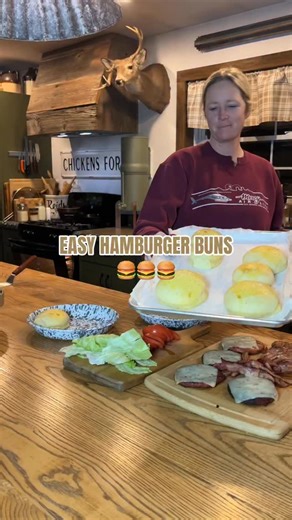 Sara on Instagram: "Easy hamburger buns 🍔 Recipe: 1c warm water, 2T honey, 1.5 T yeast combined, let bloom. 3c flour, 1/2 stick butter, 1egg, pinch of salt. Combine once yeast is bloomed, let rise for about 20 minutes, kneading at least twice during that time. Divide in 8 pieces, shape, let rise for 5-10 minutes before baking at 375 degrees for about 10-13 minutes. . . #happycooking #hamburgerbuns #homemade"