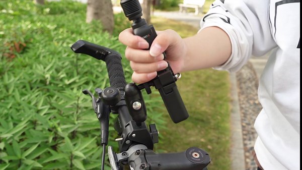 BRDRC Extension Frame Adapter for DJI Osmo Pocket 3, Aluminum Alloy Mount with Cold Shoe Connector, Portable Electronic Device Mount