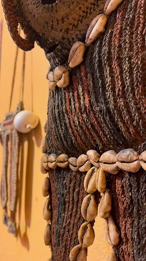 In our Museum Collection of African Art, the presence of the Aboriginal Art collection isn’t just a curatorial choice— it’s a tribute to the vast, shared history of humanity. Science suggests that the ancestors of Australia’s First Peoples began their incredible journey out of Africa over 70,000 years ago. This collection serves as a bridge, connecting the deepest roots of human migration with the oldest continuous cultural expression on Earth. Always open during gallery hours. . . . #Aboriginal