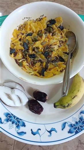 ♥️Today's Breakfast♥️#milk#conflakes#seeds#banana#dates#coconut#healthy#breakfastplate#ytshorts#
