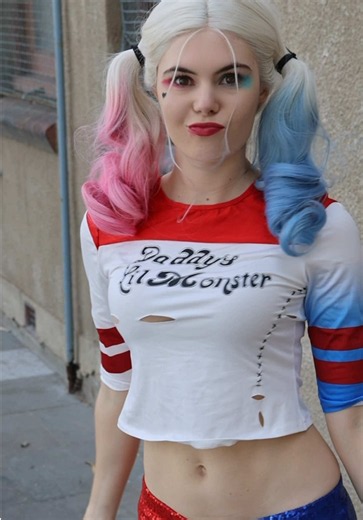 Harley Quinn ❤️💙 #cosplay #harleyquinn #harleyquinncosplay #spookyseason #halloweenlook