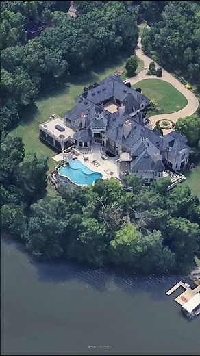 For Just $7 Million, You Can Own a Castle in the Heart of Missouri!