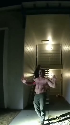 Hulk man goes in 1vs5 mode with the cops | Riddle Me This