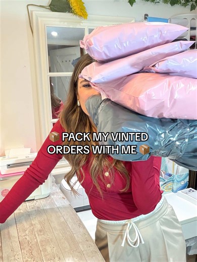 Packing Up Vinted Orders: A Seller's Journey