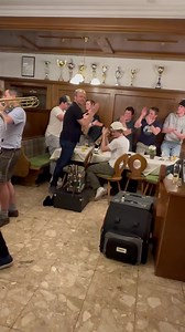 Böhmischer Traum mit Harmonika Orchester, Gesang und Poscha 👏🏼 Im Ennstal bei Celia zu Hause wissen sie, wie man den Freitag Abend verbringt 💪🏽 | Quetschn Academy - Die Steirische Harmonika Schule