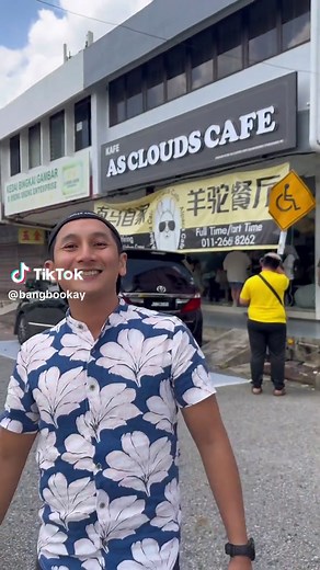 Experience the First Alpaca Cafe in Johor Bahru at Clouds Cafe