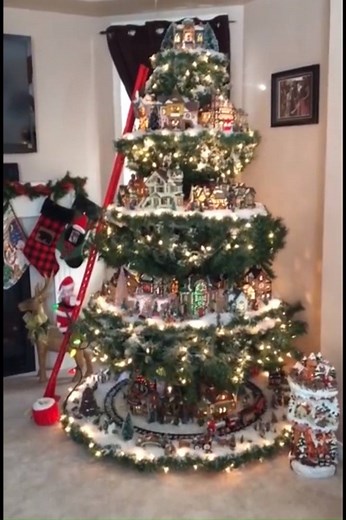 248K views · 3.5K reactions | The detail on this Christmas tree is incredible  | Tyla | Facebook
