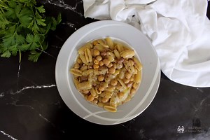 Pasta risottata ceci, fagioli e caciotta - Mille 1 Ricette