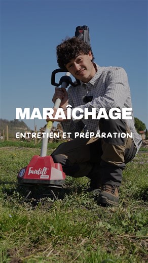 Goran le permaculteur on Instagram: "Petit tour dans mon potager de 2000m² 🌾 Je t’explique comment j’utilise les bâches de culture pour garder un sol propre sans trop d’effort, et surtout, je te présente le Fairtill de chez @pubert_france , un bioculteur électrique léger et respectueux de la biodiversité. Il décompacte le sol sans le retourner, tout en respectant la vie du sol 🌱 collaboration commerciale @pubert_france #perma #permaculture #jardin #jardinage #potager"