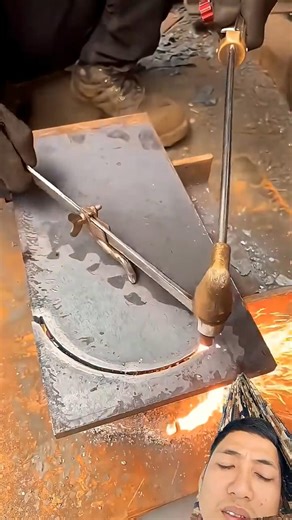 welding​ #spotwelding​ #metalwork​ #fabrication​ #industrialprocess​ #manufacturing​ #engineering​