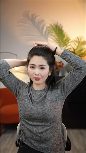 Transform Your Face with a Simple Rubber Band Hairstyle