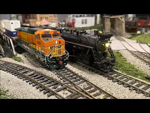 Running Some HO Trains & Locomotives on my Layout Live