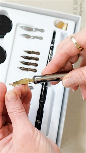 Kestrel Montes | Calligrapher & Engraver on Instagram: "The new Modern Calligraphy kit from Speedball has the most brilliant of all books included—the 25th Edition Speedball Textbook edited by Suzanne Cunningham, Sachin Shah, and Carl Rohrs! The book shows so many fabulous exemplars to inspire our learning and the kit contains a variety of nib shapes and sizes needed to execute them. I used the C-2 nib in class with Patti Adams yesterday for Gothicized Italics. The exemplar by Shiela Waters on p