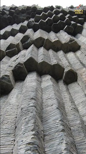 This canyon doesn’t look real… it looks built by aliens