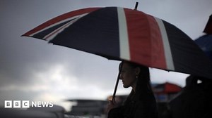 UK recession deepens after 0.7% fall in GDP
