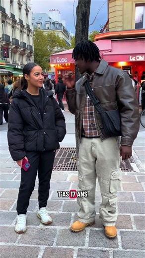 Une adolescente brillante de 17 ans en France