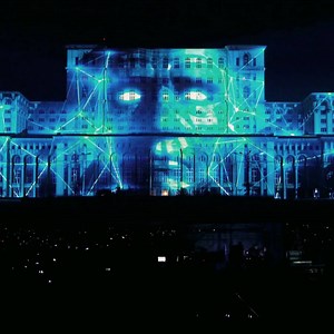 2.7M views · 26K reactions | This building in Romania hosts the most insane light show ✨  Romera Diseño e Infografia | UNILAD Adventure | Facebook