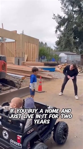 Arthur Ryapolov | Real Estate Developer & Investor on Instagram: "Build your own personal house!💪🏼🏡💰 #explore I teach students all around the nation how to do this too🤯🏠 Comment “7step” to access my FREE pdf on how to build a house in 7 steps 🔥 Follow me @arthurthedeveloper to find out how or DM me mentor for serious inquiries 👍🏼 #taxbenefits #realestate #newconstruction #build #wealth"