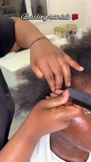 Top African Hairstyles | Braiding tutorials 💯 @mstitchedit Stitch braids. #protectivestyles . . Credit @mstitchedit | Instagram