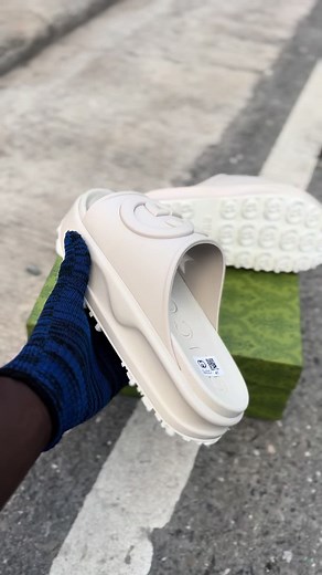 GG SLIDE AVAILABLE NOW Location: Portland Kensington #GG #SLIDE #CREAM #slippers #slides #guccigang