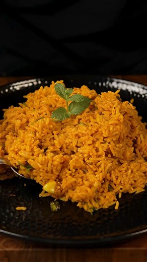 Easy and Simple Vej Fried Rice 🍛🫠 #asmr #shorts #cookingvideo #friedrice