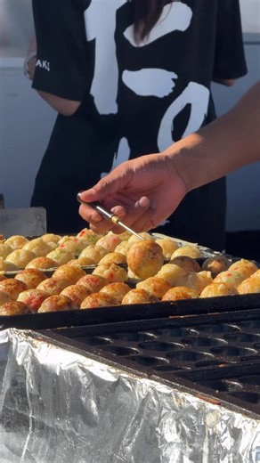 OC Japan Fair | SoCal foodies! It’s that time again🍣🍶 Join us April 3–5 for the largest Japanese festival and experience incredible food, sake, culture,... | Instagram