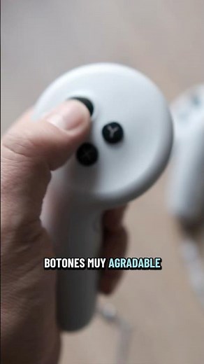 Pico 4 Ultra Review: Controllers