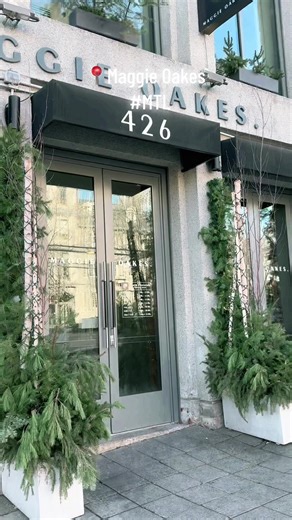 Just had an incredible brunch at Maggie and Oakes in Old Montreal! The food was delicious, the atmosphere cozy, and the service exceptional. Highly recommend for a fantastic brunch experience! 🍳🥞 #MaggieAndOakes #Brunch #OldMontreal #FoodieFaves #TasteOfMontreal #BrunchGoals #DeliciousEats #FoodieAdventure #FoodieFinds #MontrealEats #YummyInMyTummy #FoodieVibes #TikTokFood #maggieoakesmontreal #maggieoakes