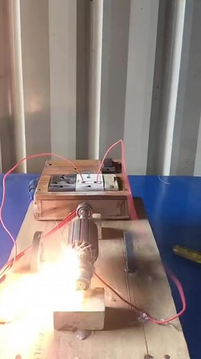 armacher varsas 220 volt experment video#fblifestyle #hacks #trick #reels #reels #reelsinstagram #education #electronics #electrical #experiment #engineering #diy #circuit #technology #science #creative #student #learning #arduino #project | Om enterprineur