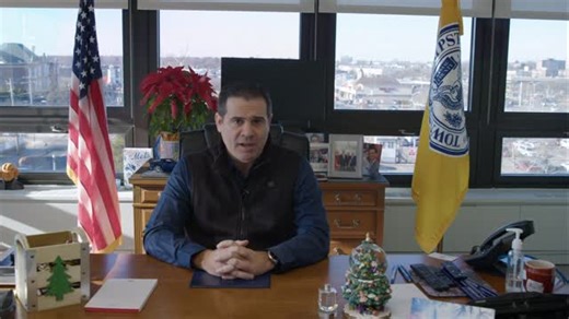 Town Of Hempstead on Instagram: "Happy Holidays from @tohsupervisor John Ferretti and the Hempstead Town Board! 🎄"