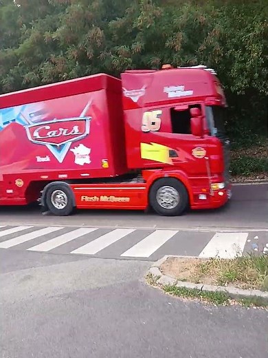 camion CARS FLASH MCQUEEN