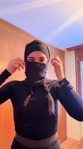 🇨🇭 #grwm for a long run at -10°C in Engadin ❄️First time running on the frozen lake 🫐Fueled by Naak Ultra Energy #mountain #run #trailrun #running