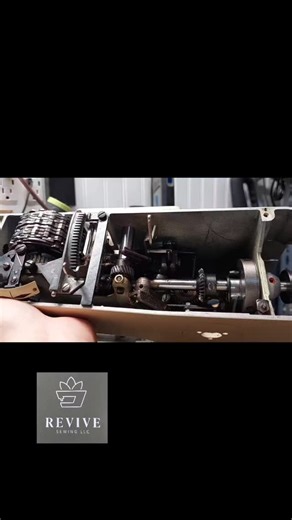 Revive Sewing LLC on Instagram: "A peek inside the top cavity of @the_badass_quilter vintage #Bernina730 . I'm nearly done with disassembly before stripping for repainting. #vintagesingersewingmachine #vintagesewingmachine #sewingmachinerestoration"