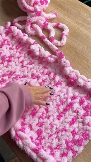 DIY EASY Hand Knit Chunky Baby Blanket #chunkyblanket #knittingtutorial #diyfalldecor #babyblanket