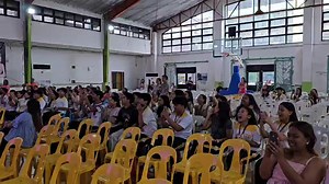 ILABAN MO, AHTISA! WATCH: Fans cheer for Ahtisa Manalo in her hometown of Candelaria, Quezon during a viewing party for the Miss Universe 2025 coronation! #KMJS