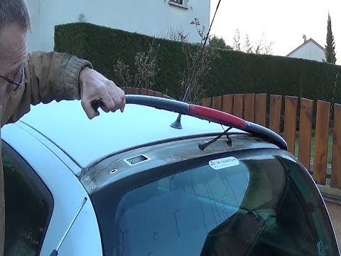 Réparer un connecteur électrique de 3eme feu stop