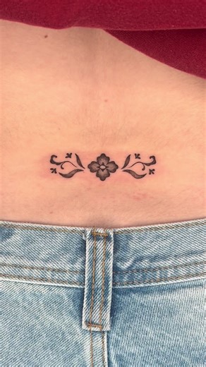 Best friends get tramp stamps together🫶🏽 Thank you Lex and Kamryn for trusting me with these designs! The linework one was a design done by their friend @leanstattoomachine on IG ❤️. I ended up getting the flu this holiday season so I may be a little slower to respond to emails but I’m doin my best! If you had an appointment booked with me on January 1st, I’ve emailed you already about rescheduling so please check your spam just in case! I miss tattooing already after needing to take a break w