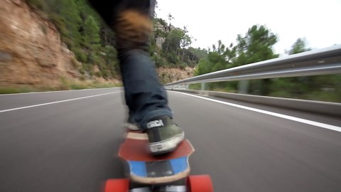 Crazy Fast Downhill Longboarding | People Are Awesome