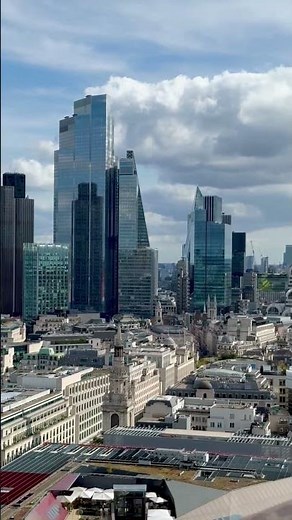 An Aerial View of the London Skyline | Stunning City Views 🎥🌇