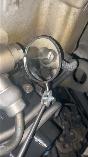 🚛 DD15 Gen 1 Fuel Rail – Leaking Pressure Limiting Valve! 🛠️💨