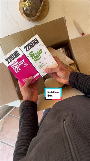 Ma commande pour le début de saison : Recharge énergétique chez 226ers 🍬 Toujours mes gels préférés Et test de la nouveauté les « no kramp shoot » 🥒 Dites-moi en commentaire quels marques vous utilisez le plus ? @226ers #sportmotivation #fyp #nutrition #cyclisme #triathlontraining