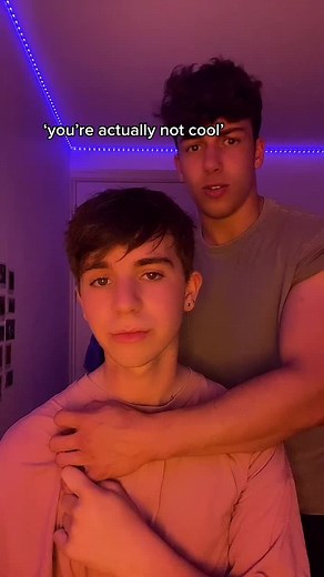 @itslouismw 🚬🚬🚬 #lgbt #bi #gay #fyp