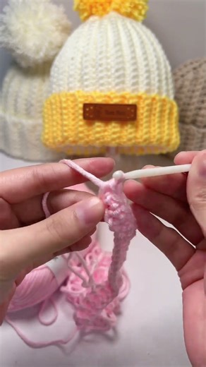 Easy to crochet a hat.Complete tutorial in my channel.#crochettiktok