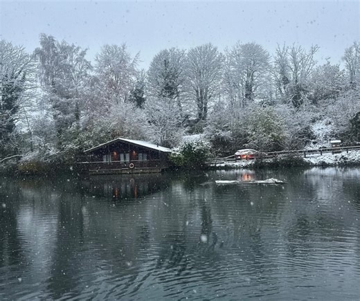 Herons Lake Retreat on Instagram: "✨🎄 Festive Fun🎄✨ If you’re staying with us this Christmas, there’s plenty of magical things to see and do nearby! 🌟 From sparkling lights to festive markets — North Wales and the border towns have something for everyone: 🎅 Chester Christmas Market – Wander through over 70 wooden chalets filled with gifts, food, and festive cheer (open mid-Nov to Dec 22). 🦌 North Hills Farm Reindeer Experience – Meet real reindeer, sip hot chocolate, and pick your perfect C