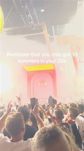 Only 10 summers in your 20s, do not waste them, tag your ibiza friends including the ones who don’t want to go this year ✈️ #fyp #ibiz