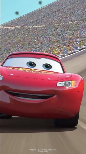 Doc surpreende Relâmpago McQueen na Copa Pistão! | Pixar Carros