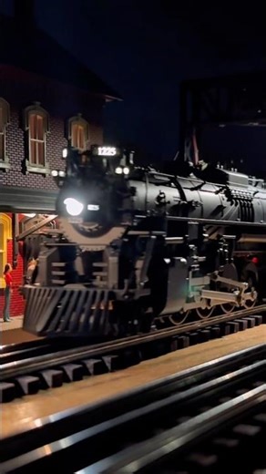 1225 passing by #lioneltrains #polarexpress #viral